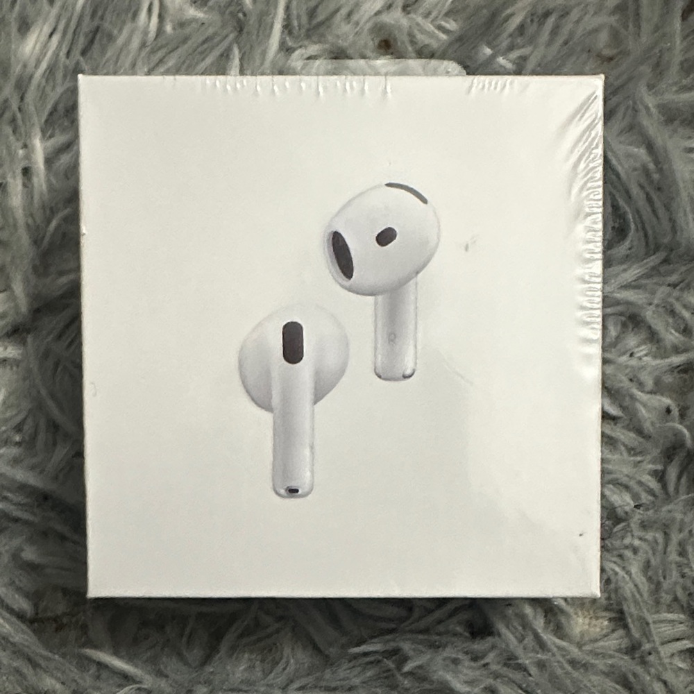 Wireless True Wireless Earbuds in White - Premium Sound